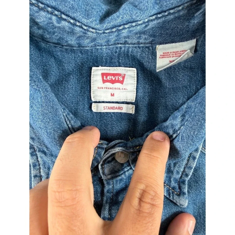 Levi's Pearl Snap Shirt Mens Medium Denim Western Blue Long Sleeve Western